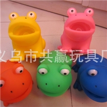 厂家直销搪胶玩具，惨叫青蛙，地摊热卖玩具