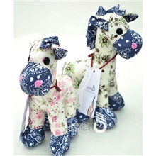 棉想卡通公仔可爱小马创意布偶生肖玩偶情侣动漫玩具厂家批发