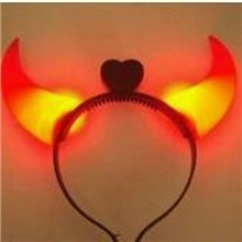 厂家直销塑料牛角发光灯牛头灯闪光牛角发光大牛头灯批发