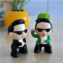 新品热卖-同款风靡全球韩国人气天王骑马舞鸟叔青草种植个性摆设