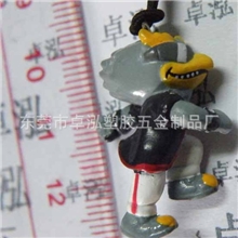 专业生产注塑。塑胶玩具、动物造型公仔吊饰、商标公仔