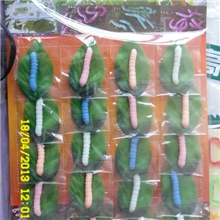 地摊热卖学校热卖整蛊惊奇刺激彩色蚕宝宝