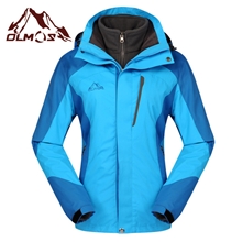 品牌冲锋衣推荐提供三合一两件套抓绒内胆可拆卸登山服