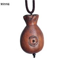 竖鱼招财纳福袋手工桃木毛衣链批发
