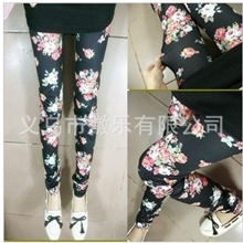 厂家直销批发新款热卖特价仿牛仔玫瑰花九分裤打底裤079