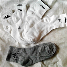 供应大电脑运动袜，品牌袜，男士运动袜，库存袜子甩卖袜子批发