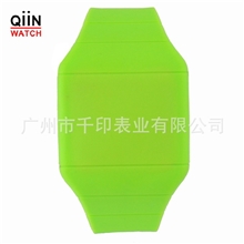 CM8018工厂手表批发爆款触摸屏手表果冻超薄LED手表大量现货