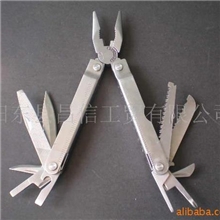 供应多功能钳/多用刀钳/多用工具QB－047