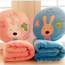 撑开是小毯子大号日本可爱砂糖兔太子兔抱枕＋空调被靠垫两色入