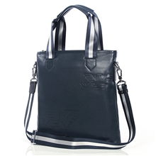 时尚新品爆款商务头层真皮男包斜挎男士单肩包品牌时尚休闲包A