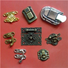 现货供应箱包配件锁扣仿古箱扣牛角锁扣太平扣