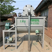 】出售养殖用饲料粉碎机、全自动自吸饲料搅拌机械视频（东北）