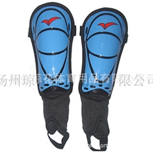 批发QH-329足球护胫（护腿板，国家队队标，成人版）