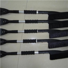 厂家直供汽车雪铲，长杆可伸缩雪铲雪刷，质量保证，美观大方