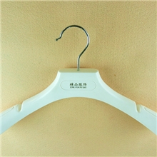 服装店展示衣架羊绒大衣衣架西装塑料衣架批发女装衣架厂家直销