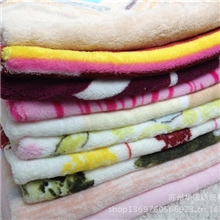 厂家批发尾货印花珊瑚绒毛毯枕巾宠物毯宠物窝垫