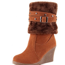 新款2013坡跟靴子雪地靴高跟女士靴子皮带扣高筒靴保暖女鞋批发