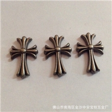 【宝权五金鞋扣】雪地靴36X23克罗心十字架配件厂家新款