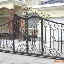 供应、上海铁艺电动大门嘉定铁艺豪华欧式大门精品铁艺门