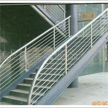 供应优质豪华不锈钢楼梯扶手,铁艺楼梯扶手,实木楼梯扶手