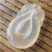 厂家大量批发天然白玉髓双面水滴福贝吊坠