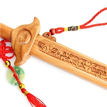 厂家直销批发供应20厘米镇宅辟邪十二生肖桃木宝剑挂件工艺饰品