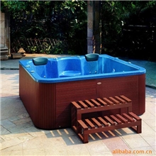 供应冲浪按摩浴缸，冲浪大浴缸Spa，户外浴缸，浴池