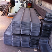 优质建筑用止水热轧钢板，供货量大，型号全，质量优！
