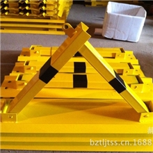 厂家批发小号三角挂锁，简单轻便，价格低廉