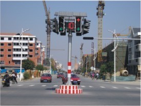 太阳能交通信号灯