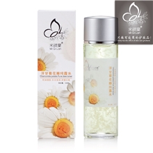 化妆品厂家纯露批发120ml洋甘菊花瓣纯露水保湿抗敏花水OEM