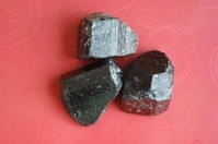 供应各种规格各种用途电气石，电气石汗蒸房材料。