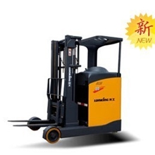新款龙工电动叉车前移式电瓶叉车