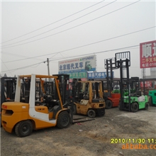 顺通飞翔低价供应8成新北京二手叉车天津二手叉车价格