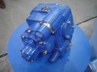 销售混凝土搅拌车液压泵马达，也销售洒水车水泵