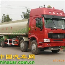 ZLQ5318GJY/双达牌油罐车/济南红旗考格尔加油车/凯沃特加油车