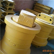 大量销售优质纯正工程机械配件引导轮154-30-22118