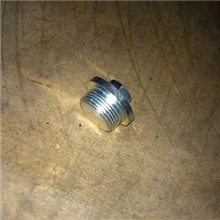 供应各种汽车排气管螺丝、小配件