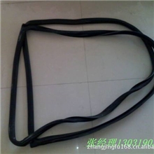 济南重汽豪沃驾驶室前挡风玻璃密封胶条