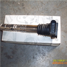 帕萨特B51.8T、帕萨特领驭1.8T、宝来1.8T、A61.8T原厂点火线圈