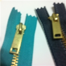 【诚信厂家】尼龙拉链|金属拉链|箱包拉链|家纺拉链