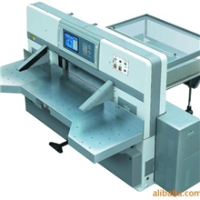 SQZK1370D程控双蜗轮双导轨切纸机