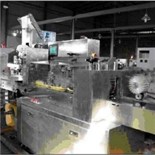 全自动航空餐具三件套、四件套合一包装机