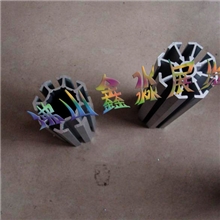 鑫淼集团：厂家直销鑫淼展览器材，批发大量八棱柱型材展览用品