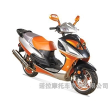 厂家直销猫眼猎鹰踏板摩托车