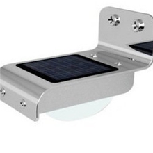 太阳能人体感应灯光控感应灯太阳能壁灯可做半亮功能yy-003