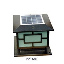 厂家自产直销优质超高亮度太阳能LED柱头灯围墙灯庭院灯路灯8021