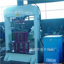 滕州实心轮胎压胎机厂家，100吨实心轮胎工程轮胎轮辋压胎机价格