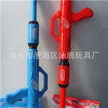 澄海厂价大量批发1500AB可乐饮料瓶气压水枪和矿泉水瓶气压水枪