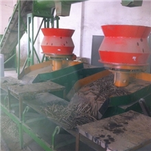 树枝打块机树枝木屑机树枝粉碎机(图)木屑成型机